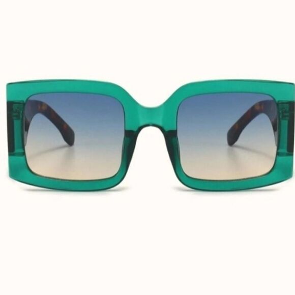 over sized printed sunglasses sunglasses - Picture 3 of 4